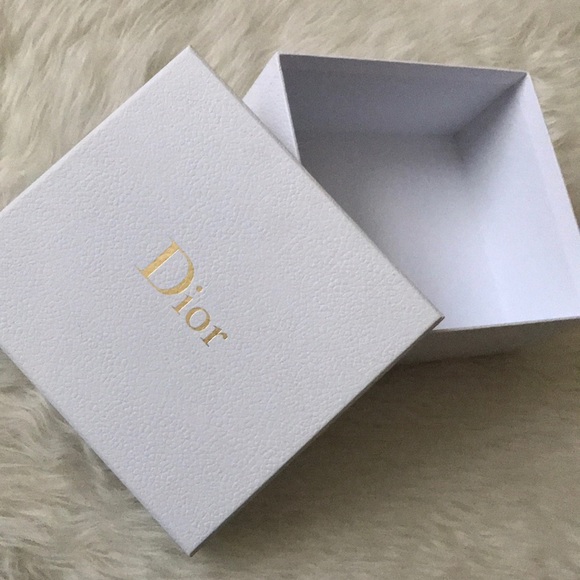Authentic DIOR Med.gift Box square/deep - Picture 1 of 7